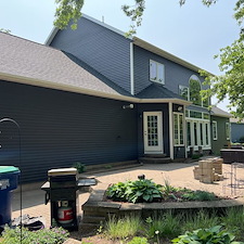 mastic-carvedwood-premium-vinyl-lap-siding-mastic-cedar-discovery-vinyl-shakes-titan-clad-overhead-garage-door-frame-astek-pvc-trim-seamless-gutters-gutter-rx-gutter-covers-wausau-wi 8