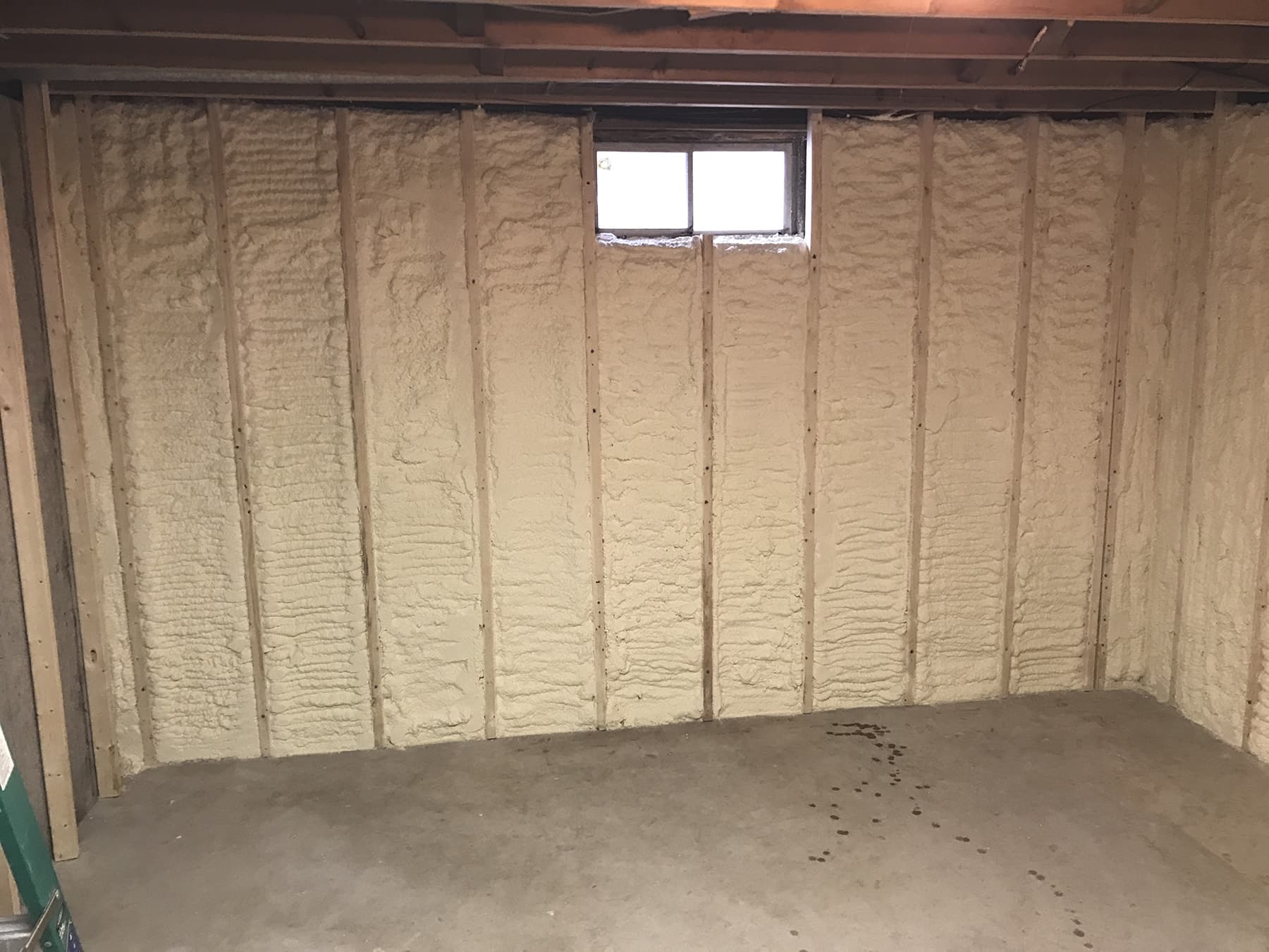 Basement Wall Spray Foam Insulation In Stevens Point, Wi - Oakwood 